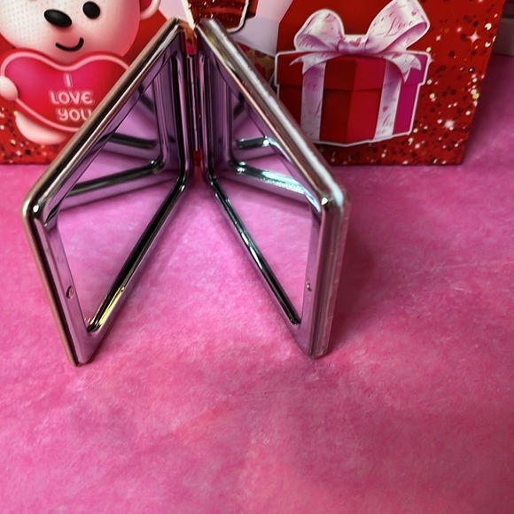 Valentines Day Barbie Bundle - Picture 6 of 7